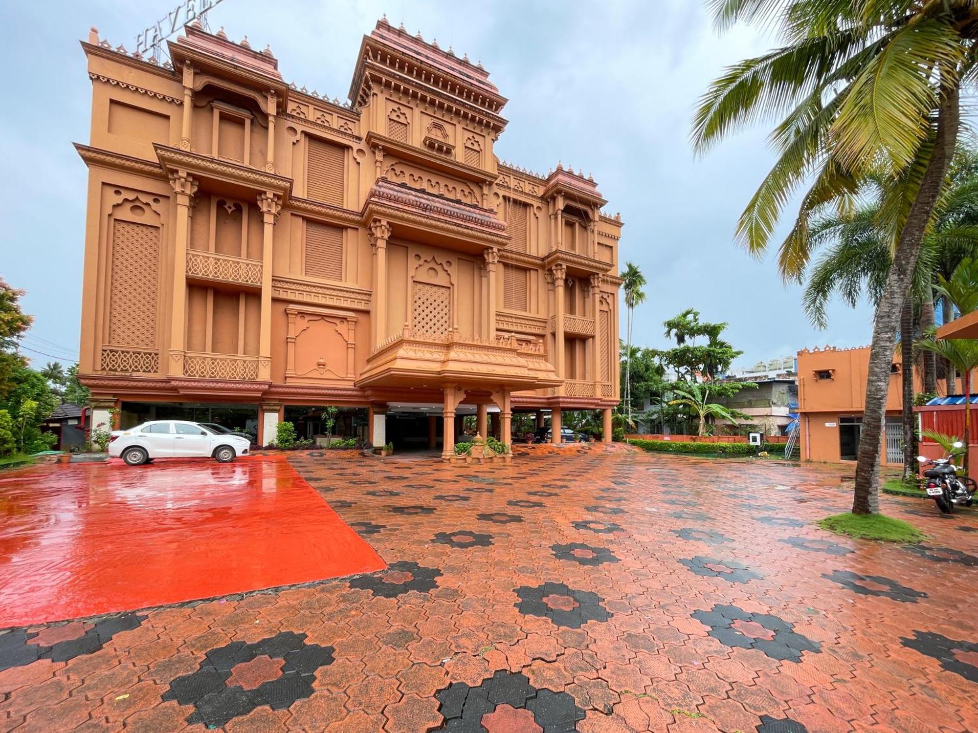 Haveli Backwater Resort Alappuzha Exterior photo